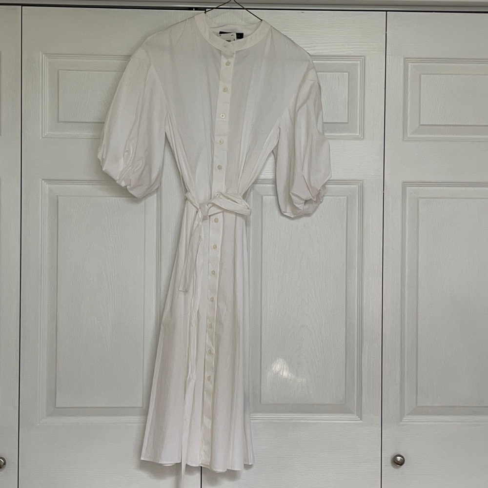 White Banana Republic midi dress
